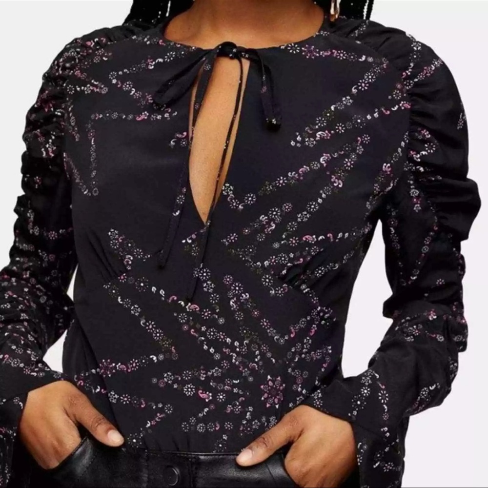 Top shop Star Print Prairie Blouse Black Floral Long Sleeve Size 6 NWT